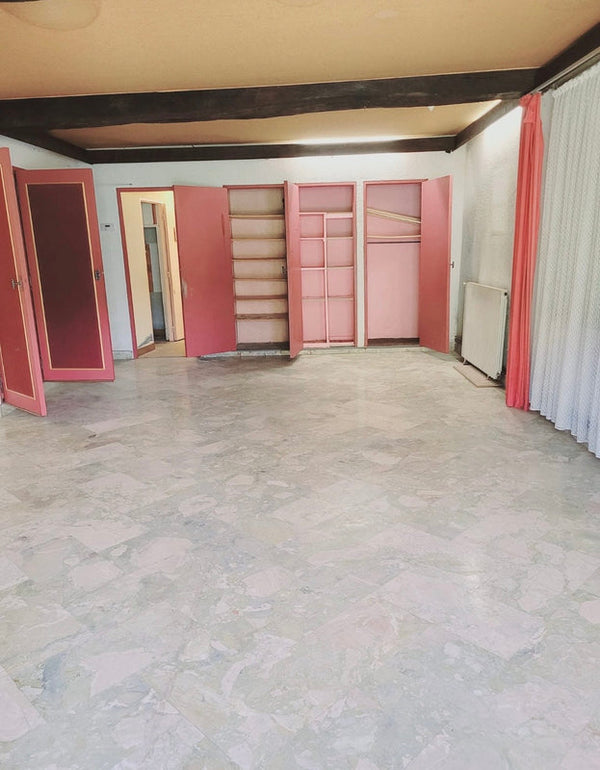 Débarras d'un comble à Toulouse (31 Occitanie) après notre intervention : la pièce est désormais vide, nettoyée et prête à être réutilisée.